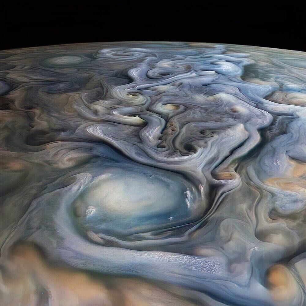 Облачности Юпитера. Снимки поверхности Юпитера. © Фото : https://vsegda-pomnim.com/neobychnye-javlenija/3520-oblaka-jupitera-65-foto.html
